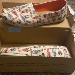 Toms shoes